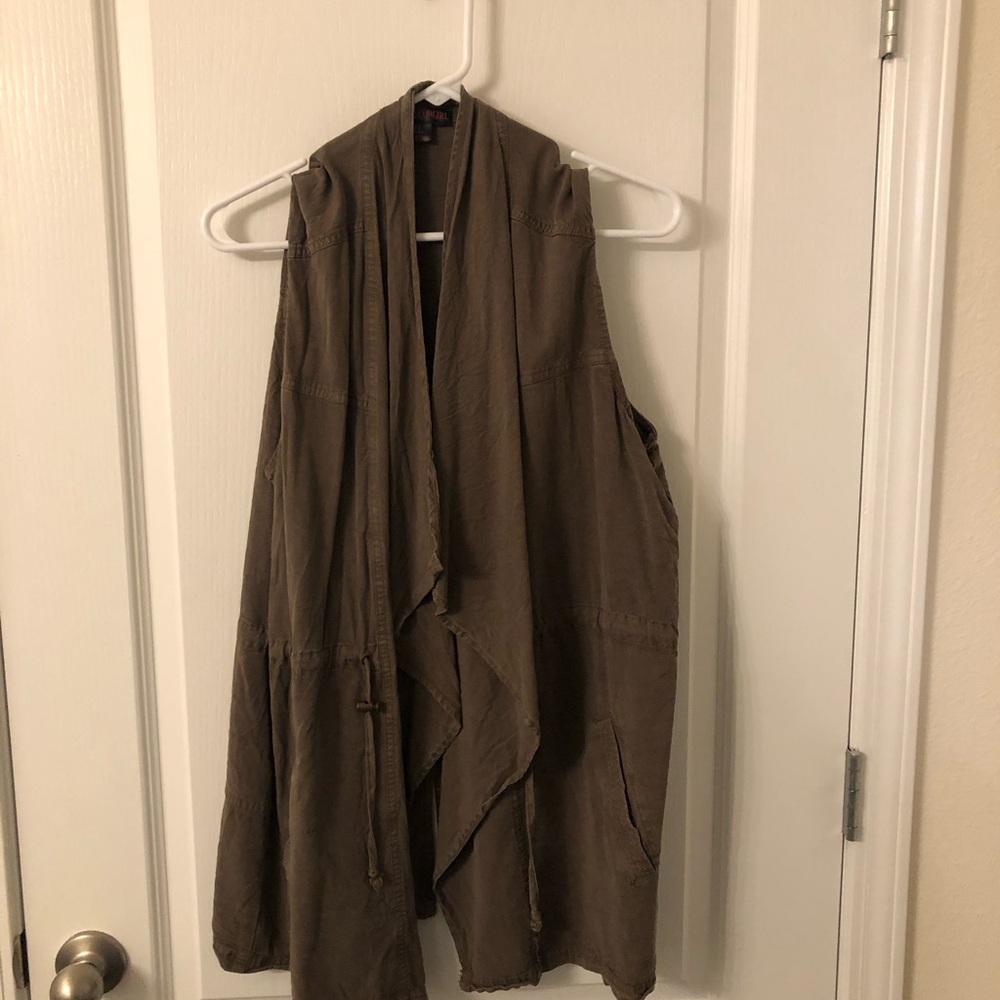 Rock & Roll Cowgirl Taupe Draped Open-Front Vest